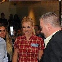 Britney Spears outside the KISS FM photos | Picture 76962